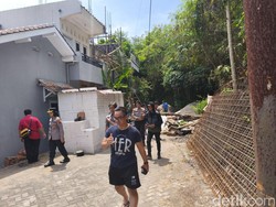 Warga Blokir Jalan Kampung gegara Bangun Rumah di Semarang Ternyata Akamsi