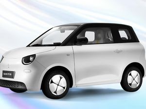 Wuling Bikin Merek Mobil Listrik Baru buat Anak Muda Wuling Bikin Merek Mobil Listrik Baru buat Anak Muda