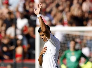 Alexis Sanchez Kebablasan Rayakan Gol ke Gawang Barcelona Alexis Sanchez Kebablasan Rayakan Gol ke Gawang Barcelona