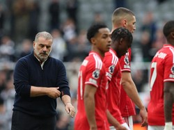 Dari tujuh laga Nottingham, Ange petik dua hasil imbang dan lima kali kalah. Rinciannya imbang sekali dan kalah sekali di Liga Europa, kalah sekali di Carabao Cup, serta tiga kali kalah dan sekali imbang di Liga Inggris (REUTERS/Scott Heppell)