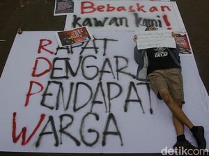 BEM UI Gelar Aksi di Depan DPR, Kritik Kebijakan Tak Pro Rakyat