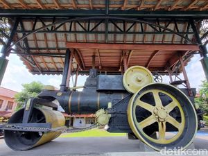 Melihat Stoomwals Jadul di Bantul, Diimpor Hindia Belanda Tahun 1890-an Melihat Stoomwals Jadul di Bantul, Diimpor Hindia Belanda Tahun 1890-an