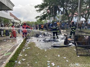Massa yang Demo di PT Timah Bubarkan Diri Usai Tuntutan Dipenuhi Massa yang Demo di PT Timah Bubarkan Diri Usai Tuntutan Dipenuhi