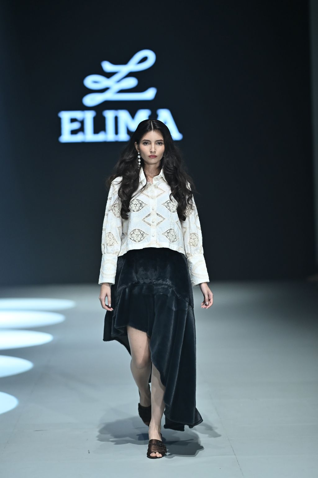 Elima Suguhkan Koleksi Teranyar 