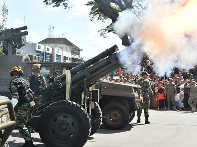 Momen Parade Pasukan dan Alutsista pada HUT Ke-80 TNI di Medan