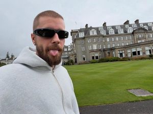 Keseruan Justin Bieber Main Golf di Hotel Mewah Skotlandia Keseruan Justin Bieber Main Golf di Hotel Mewah Skotlandia