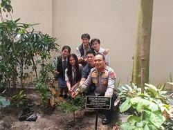Polda Riau Workshop Green Policing Diikuti 311 OSIS dan Tanam 21 Ribu Pohon