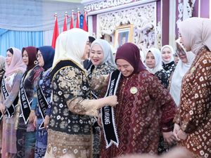 Ketua TP PKK Kota Palembang Dikukuhkan Jadi Bunda PAUD Ketua TP PKK Kota Palembang Dikukuhkan Jadi Bunda PAUD