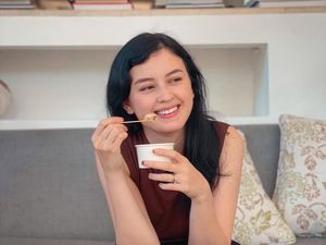 Kimberly Ryder Lagi Berbunga-bunga Punya Pacar Baru Kimberly Ryder Lagi Berbunga-bunga Punya Pacar Baru