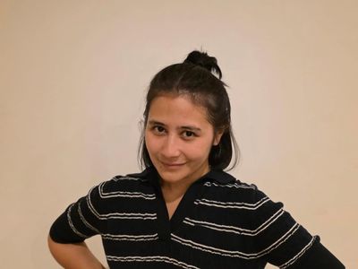 Pujian Setinggi Langit dari Omara untuk Gaya Prilly Latuconsina Berambut Pendek