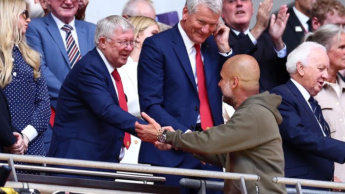 Guardiola ke Fergie dan Wenger: Dinner Yuk!