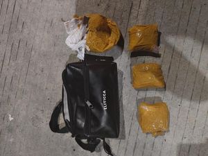 Polda Riau Gagalkan Peredaran Sabu Tujuan Sumbar, 2 Kurir Dijerat