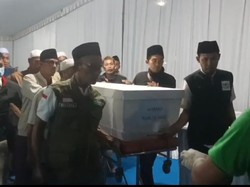 2 Santri Korban Ponpes Al Khoziny Ambruk Asal Bangkalan Dimakamkan