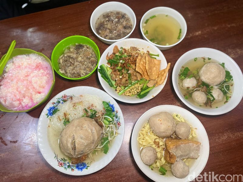 Bakso Citra Asia Bakso Citra Asia: bakso populer di Jakarta Selatan yang jadi langganan artis