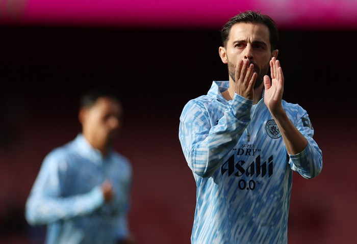 Ramai-ramai Rebutan Bernardo Silva yang Gratis