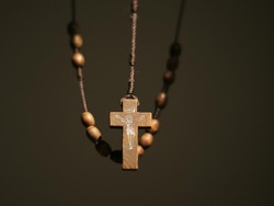 Doa Rosario Hari Jumat, 10 Oktober 2025: Memaknai Pengorbanan Yesus di Salib