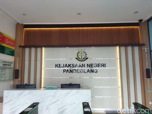 Kejari Tetapkan 3 Tersangka di Kasus Kredit Fiktif Bank BUMN di Pandeglang Kejari Tetapkan 3 Tersangka di Kasus Kredit Fiktif Bank BUMN di Pandeglang