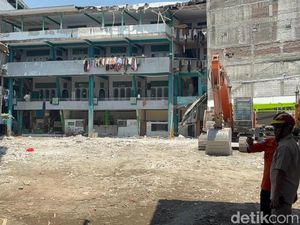 Penampakan Bangunan Ambruk di Ponpes Sidoarjo Sudah Dibersihkan Penampakan Bangunan Ambruk di Ponpes Sidoarjo Sudah Dibersihkan