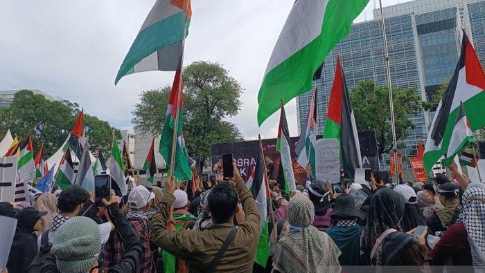 Aksi Solidaritas Palestina di Kedubes AS, Jalan Utama Ibu Kota Lumpuh Total?