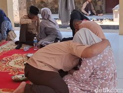 Video: Kasus Perundungan 7 Siswa hingga Memar di Purwakarta Berakhir Damai Video: Kasus Perundungan 7 Siswa hingga Memar di Purwakarta Berakhir Damai