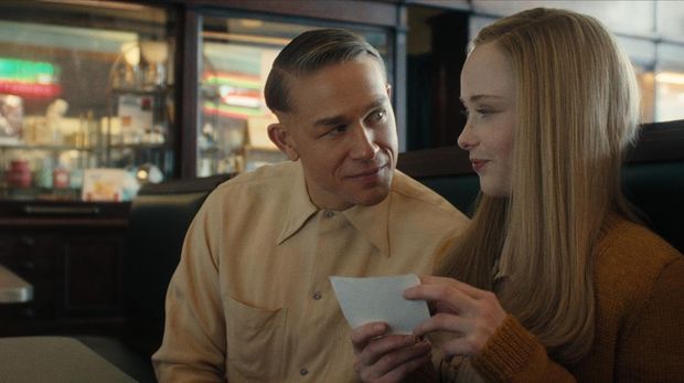 Monster: The Ed Gein Story. (L to R) Charlie Hunnam as Ed Gein, Suzanna Son as Adelina in episode 302 of Monster: The Ed Gein Story. Cr. Courtesy Of Netflix © 2025