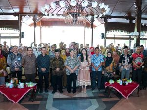 Lestari Moerdijat Dukung Pelatihan Coding bagi Guru di Kudus Lestari Moerdijat Dukung Pelatihan Coding bagi Guru di Kudus