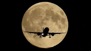 Pesona Harvest Moon, Supermoon Pertama di 2025