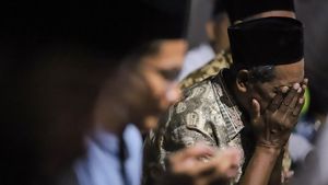 Tangis Keluarga Pecah Usai Melihat Jenazah Korban Ponpes Al Khoziny