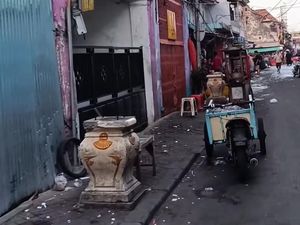 Ke Mana Hilangnya Lampu Hias yang Percantik Kota Lama Surabaya? Ke Mana Hilangnya Lampu Hias yang Percantik Kota Lama Surabaya?