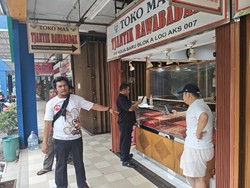 Pura-pura Beli, Pria di Jakut Kabur Kalung Emas 25 Gram