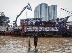 Potensi Banjir Pesisir 1-10 Desember, DKI Siapkan 1.200 Unit Pompa