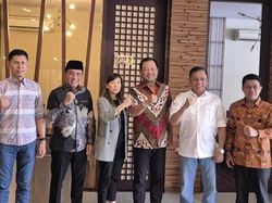 3 Kepala Daerah Lobi Sriwijaya Air Buka Rute Penerbangan Bima-Lombok 3 Kepala Daerah Lobi Sriwijaya Air Buka Rute Penerbangan Bima-Lombok