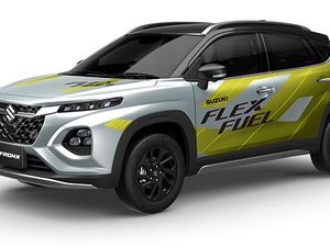 Lagi Heboh BBM Campur Etanol, Suzuki Pamer Mobil-Motor Etanol 85% Lagi Heboh BBM Campur Etanol, Suzuki Pamer Mobil-Motor Etanol 85%