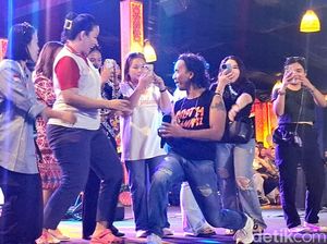 Potret Keseruan Konser Slank di Irau Malinau Potret Keseruan Konser Slank di Irau Malinau