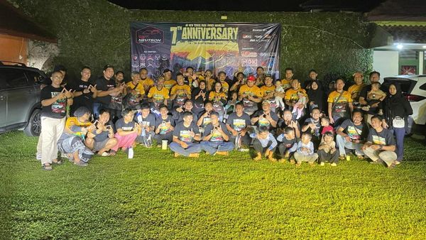 Hangatnya suasana Anniversary 7th Komunitas Neutron!