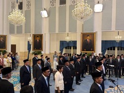 Prabowo Bentuk Komite Percepatan Pembangunan Papua, Dipimpin Velix Wanggai