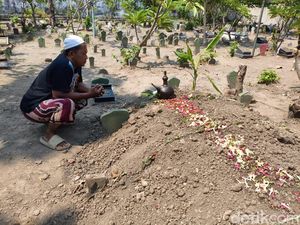 Video Keluarga Kenang Sosok Putra Korban Ponpes Ambruk: Rajin Salat