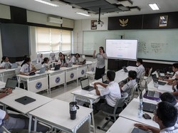 Apakah Siswa Gap Year Bisa Daftar SMA Unggul Garuda? Ini Kata Kemdiktisaintek