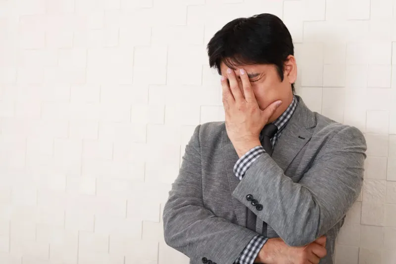 Merasa tak bahagia dengan pekerjaan yang super sibuk, pria ini lebih memilih menjadi pengantar makanan.