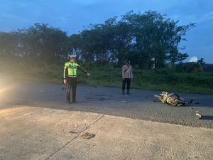 Dua Motor Adu Kambing di Muara Enim, 1 Tewas-1 Luka Berat Dua Motor Adu Kambing di Muara Enim, 1 Tewas-1 Luka Berat