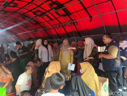 RS Bhayangkara Masih Dipenuhi Suasana Haru Menunggu Proses Identifikasi