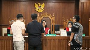 Warga Gugat Kementerian ESDM, Pertamina, dan Shell soal Kelangkaan BBM