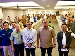 Andre Rosiade Ajak Pemkab Mentawai Temui BUMN-KemenPU untuk Percepatan Pembangunan