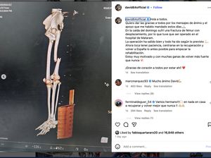 Pebalap Ini Alami Patah Tulang Paha Usai Crash di GP Mandalika Pebalap Ini Alami Patah Tulang Paha Usai Crash di GP Mandalika