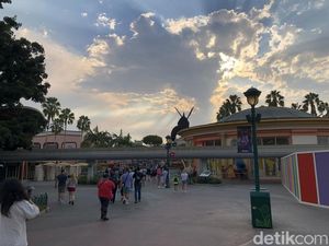 OMG! Haunted Mansion Disneyland Makan Korban OMG! Haunted Mansion Disneyland Makan Korban