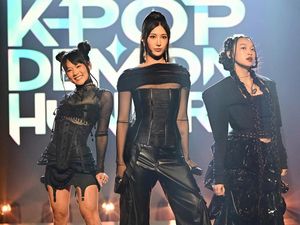 Video K-Talk: Lagu Golden KPop Demon Hunters dan Perdukunan Korea