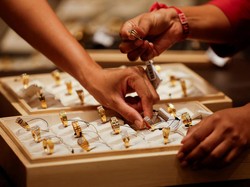 Video: Harga Emas Mahal, Kok Tetap Banyak yang Beli?