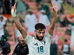 Arab Saudi menyamakan kedudukan di menit ke-17 via gol Saleh Abu Alshamat. Foto: REUTERS/Stringer
