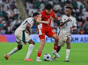 Video Rating Pemain RI vs Saudi: Yakob Sayuri Memble, Feras Albrikan MVP Video Rating Pemain RI vs Saudi: Yakob Sayuri Memble, Feras Albrikan MVP