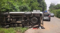 Truk di Musi Rawas Tabrak Tiga Mobil yang Menepi, Satu Tewas